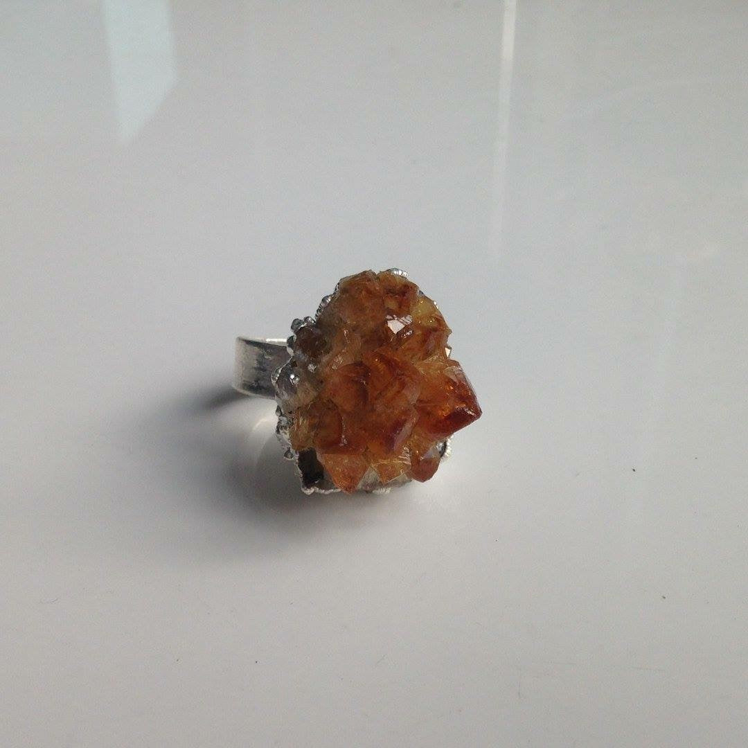Ring with citrine druzy
