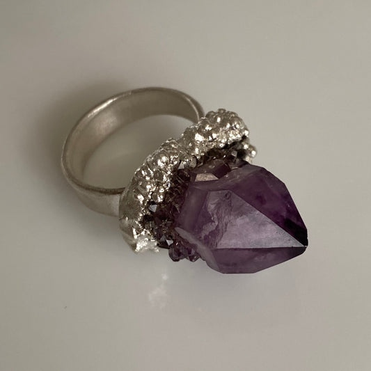 Amethyst ring