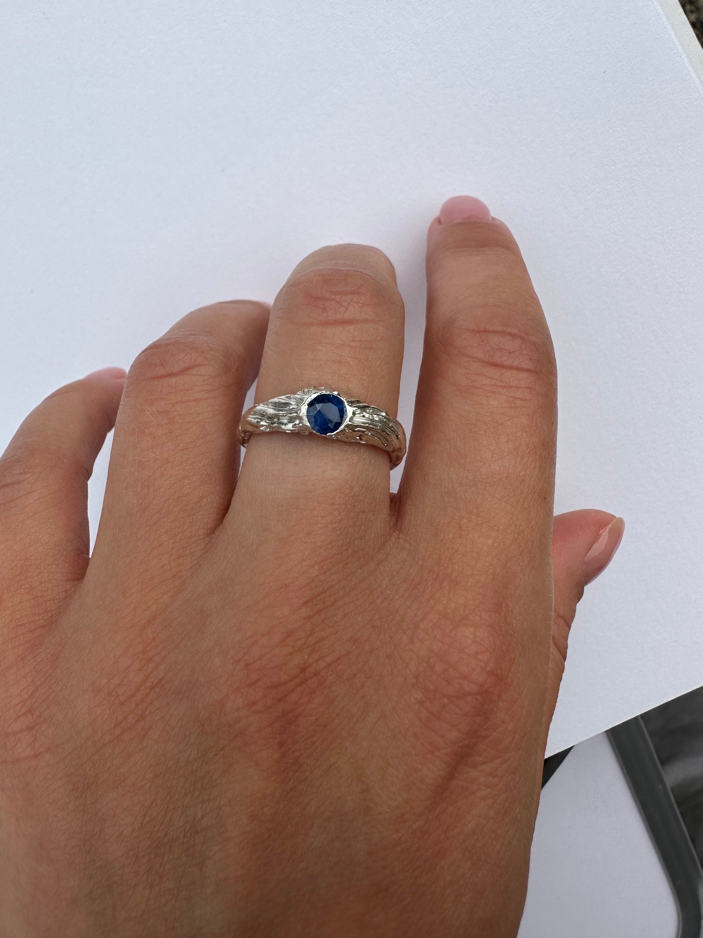 Cut Sapphire ring