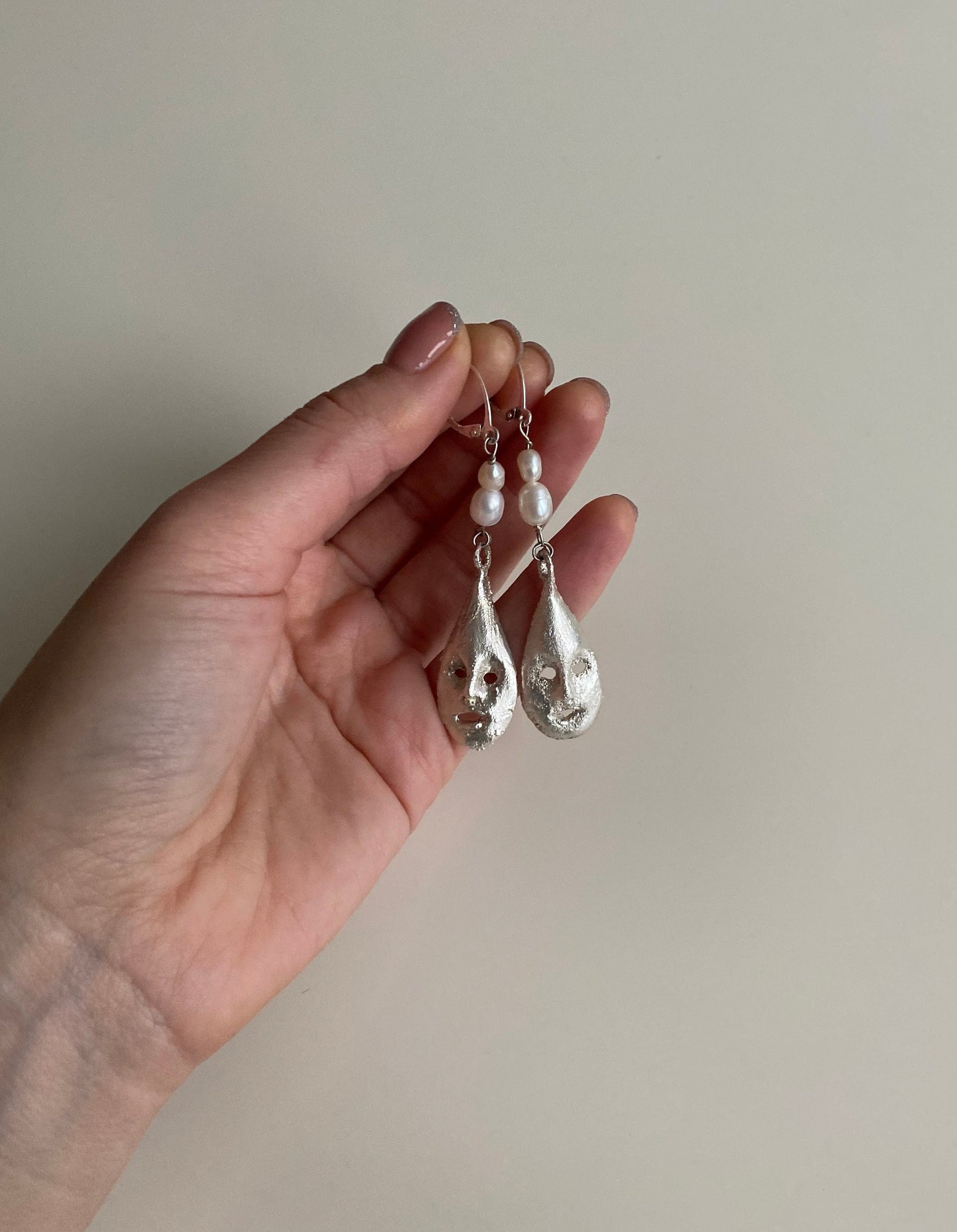 Handcrafted Silver Theater Pearl Earrings