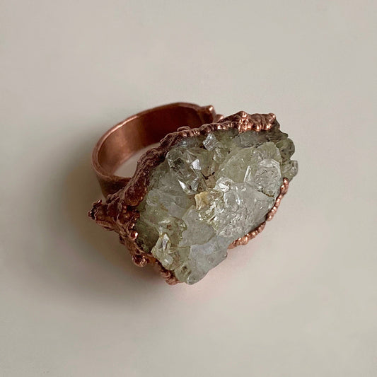 Copper Handcrafted Ring Winth Quartz Druzy