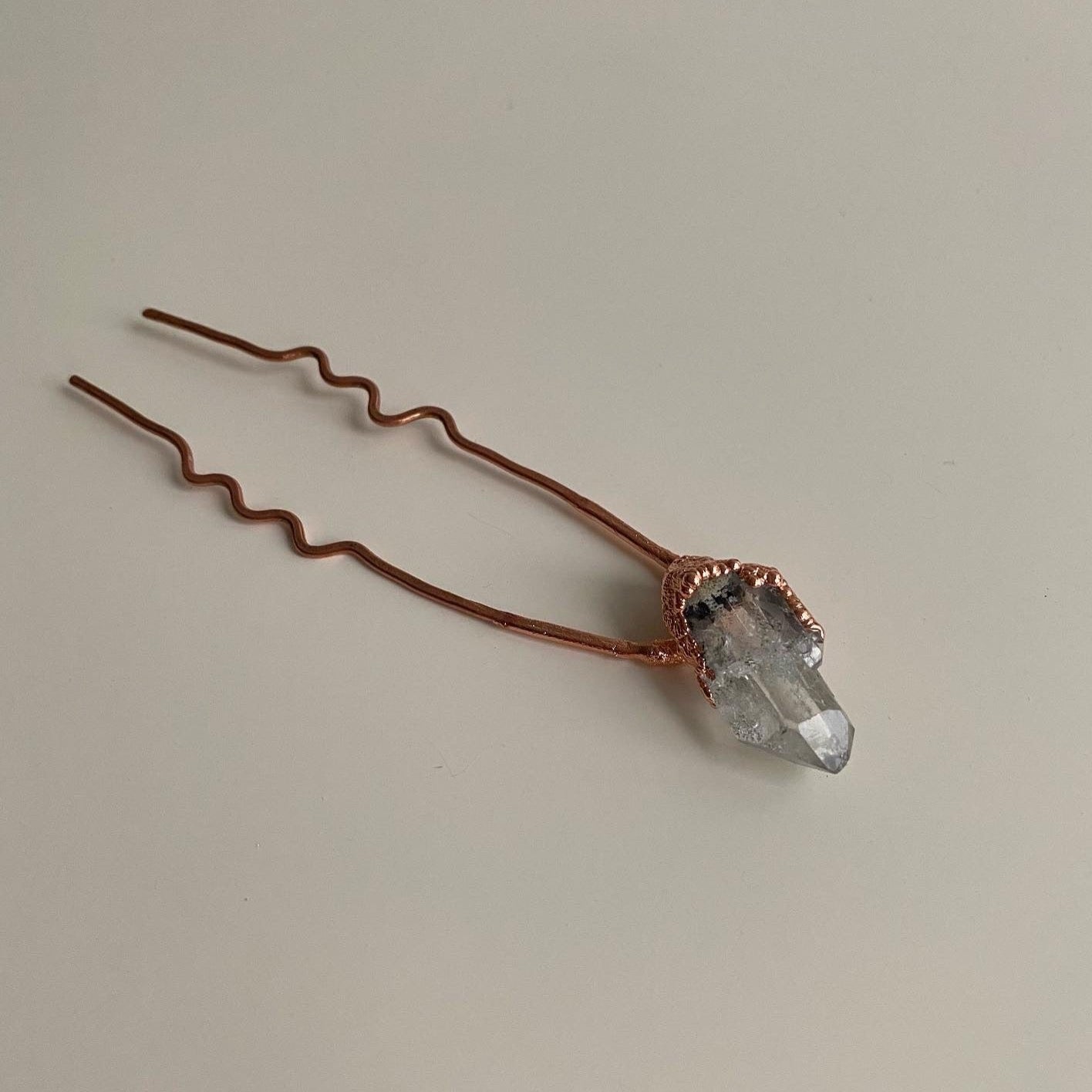 Quartz hair pin