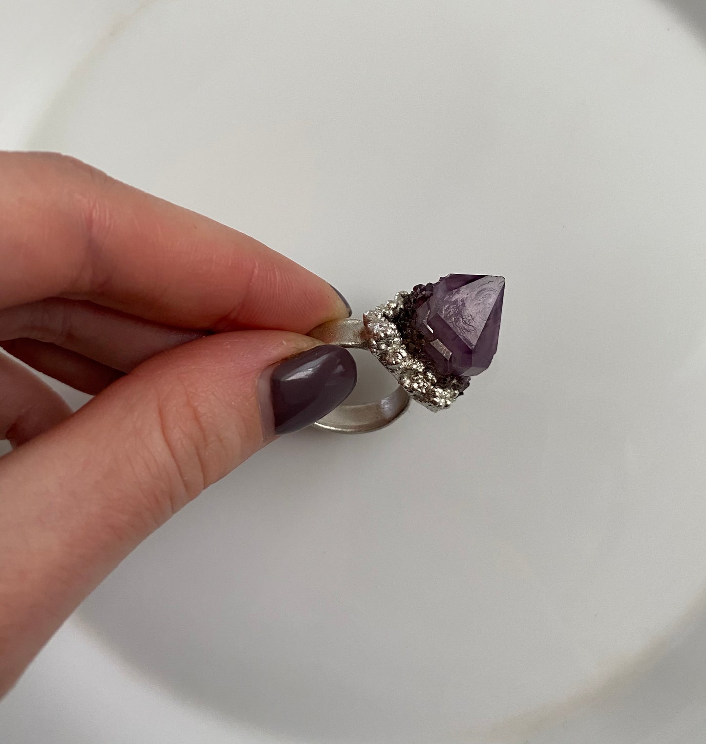 Ring with amethyst