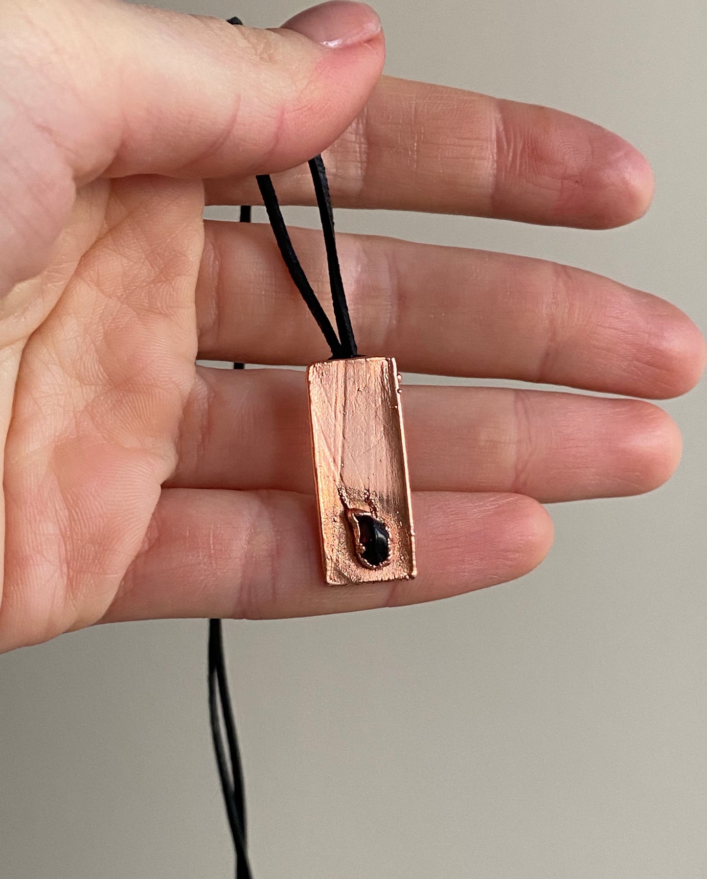 Gatnet pendant